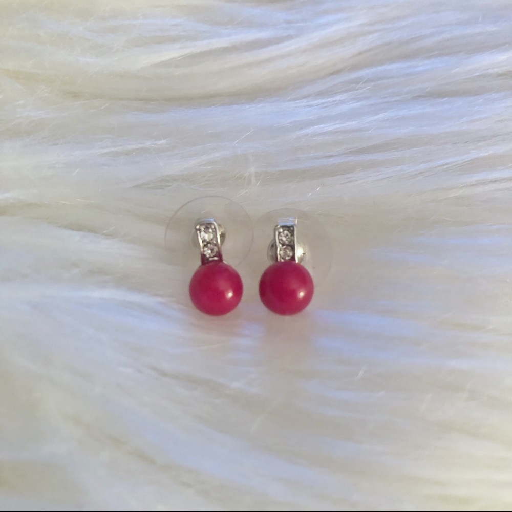 Vintage Red Stone Stud Earrings